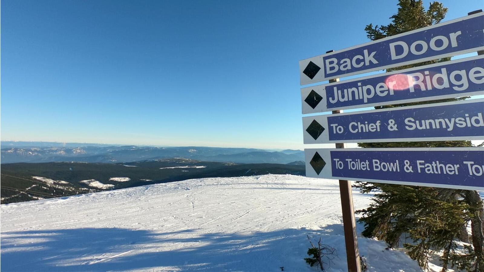 Holiday Home Sun Peaks Bagian luar foto